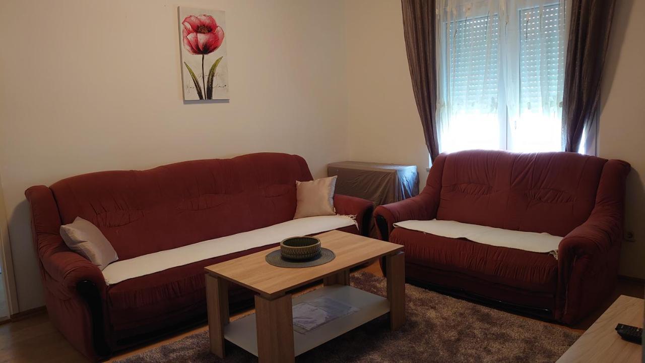Apartments Tulipan - With Free Private Parking Garage Mostar Exterior photo