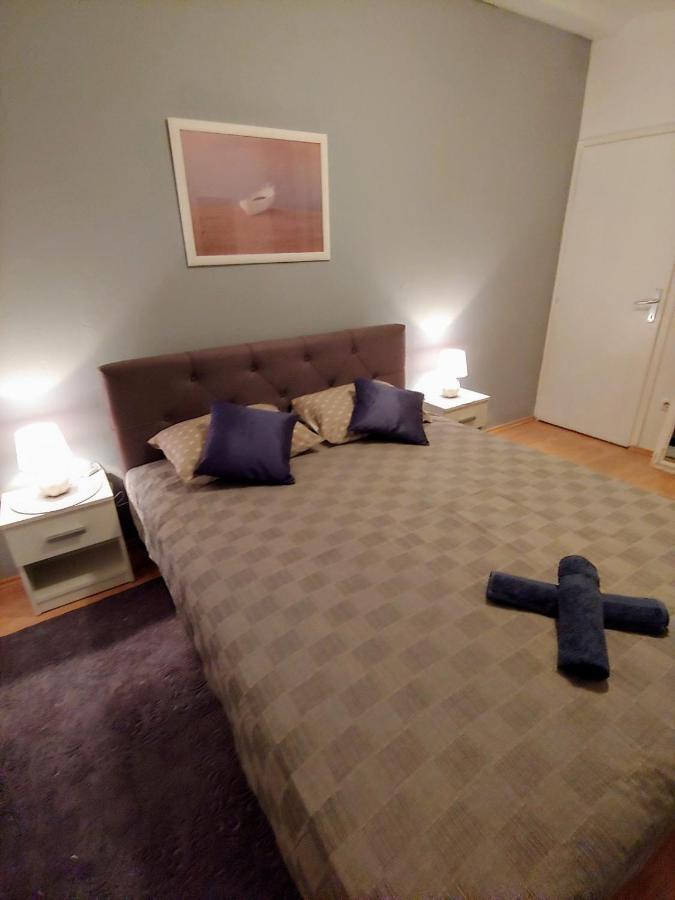 Apartments Tulipan - With Free Private Parking Garage Mostar Exterior photo